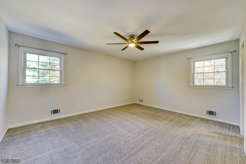 Branchburg Twp., New Jersey, 08876, United States, 4 Bedrooms Bedrooms, ,3 BathroomsBathrooms,Residential,For Sale,1992808