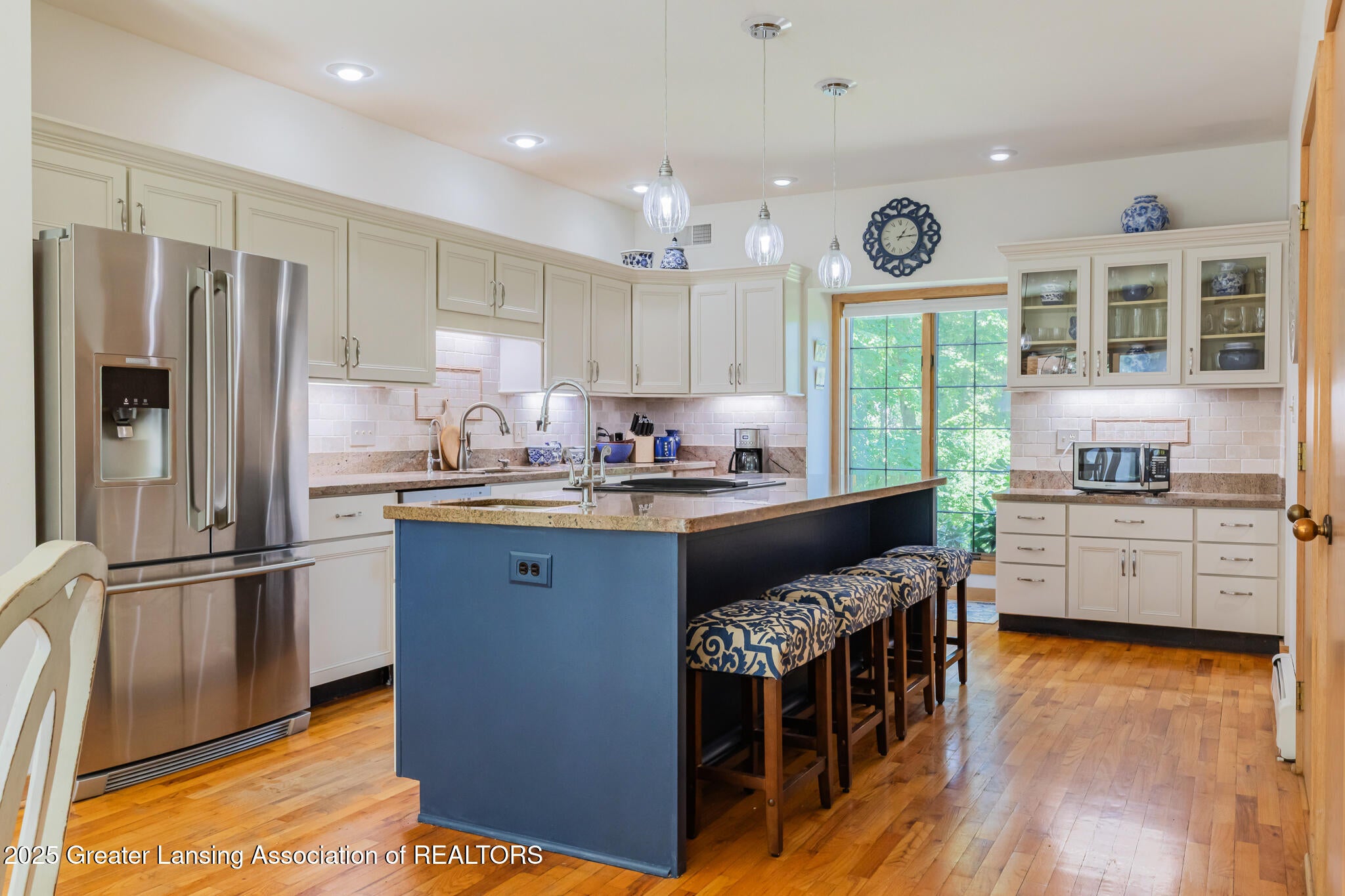 Okemos, Michigan, 48864, United States, 5 Bedrooms Bedrooms, ,5 BathroomsBathrooms,Residential,For Sale,1901350