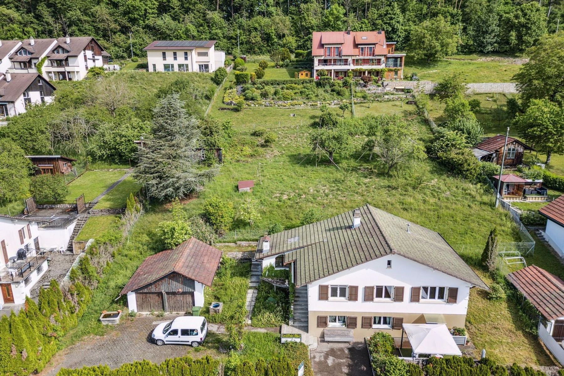  1,590 m² building plot in Fontenais - Opportunity for a residential project - 物件實景