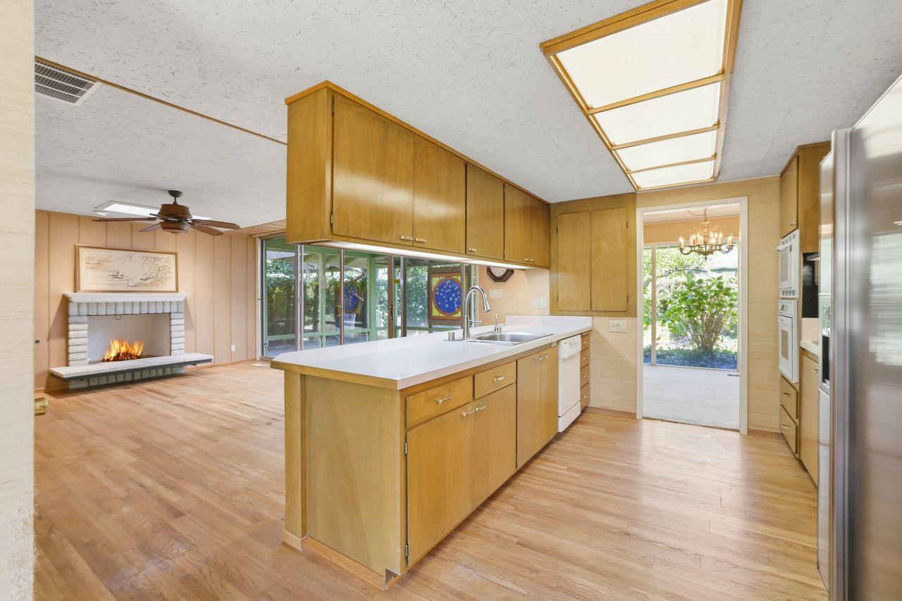 Sacramento, California, 95825, United States, 3 Bedrooms Bedrooms, ,2 BathroomsBathrooms,Residential,For Sale,1964772