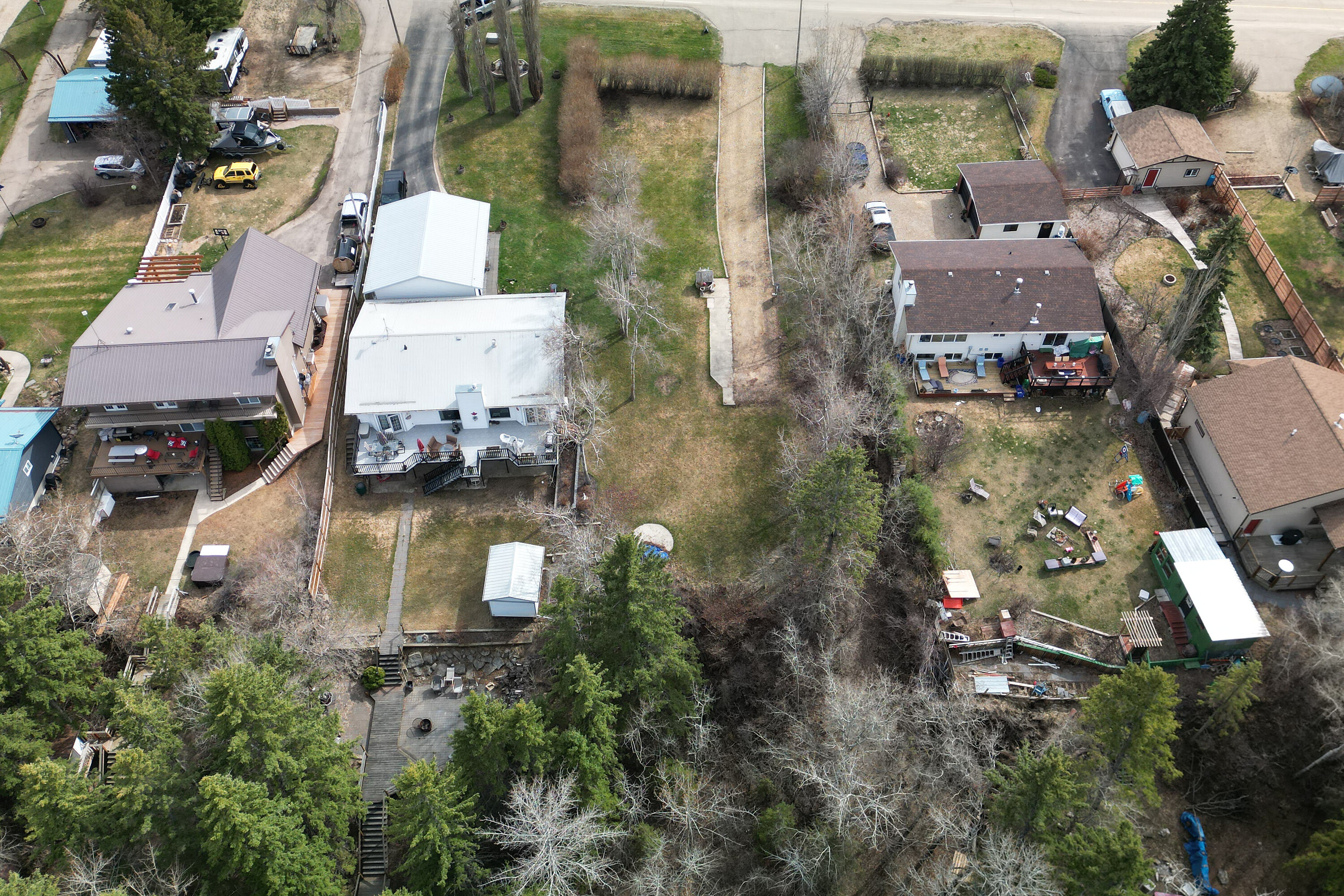  Rural Lacombe County, North - 物件實景