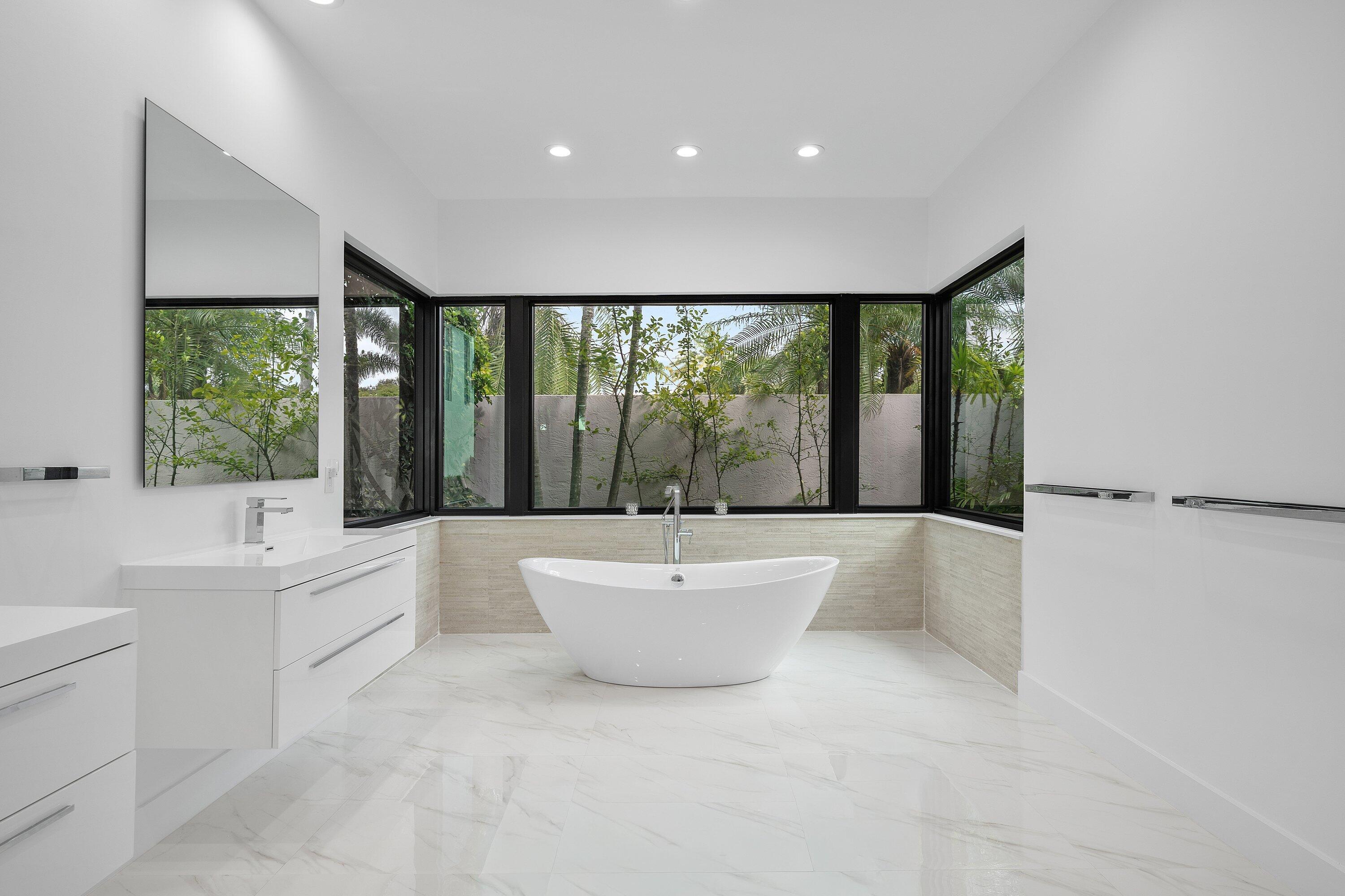 Boca Raton, Florida, 33487, United States, 5 Bedrooms Bedrooms, ,5 BathroomsBathrooms,Residential,For Sale,1995624