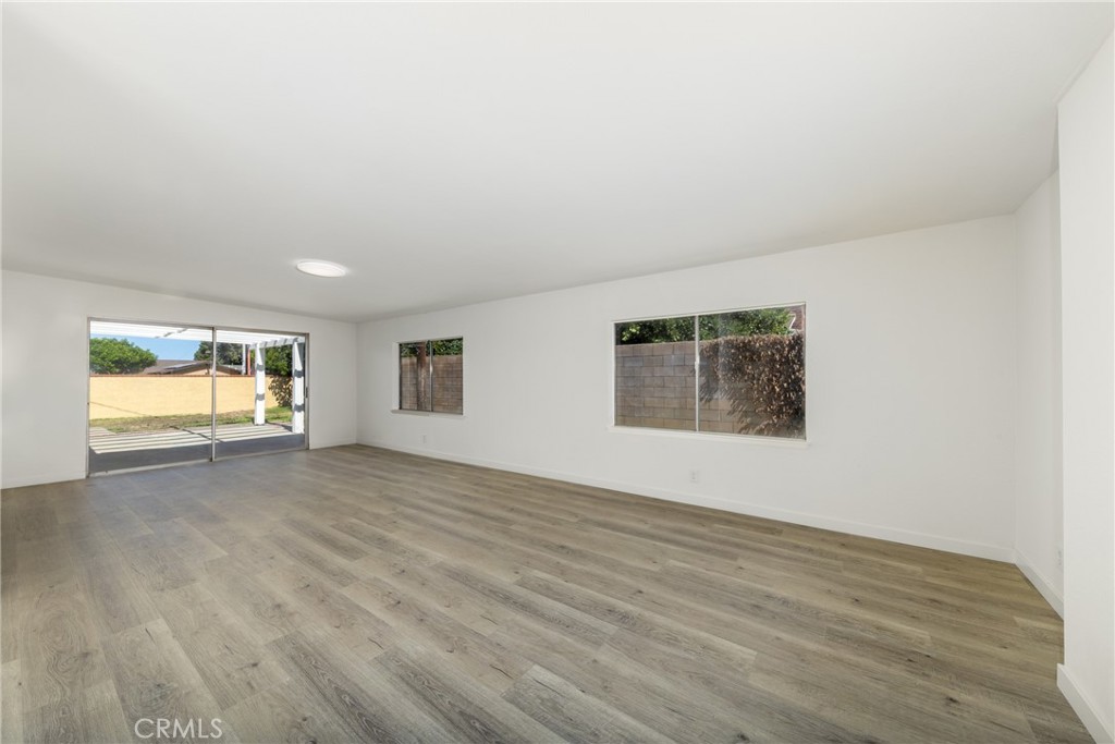 Ontario, California, 91762, United States, 4 Bedrooms Bedrooms, ,2 BathroomsBathrooms,Residential,For Sale,1930288
