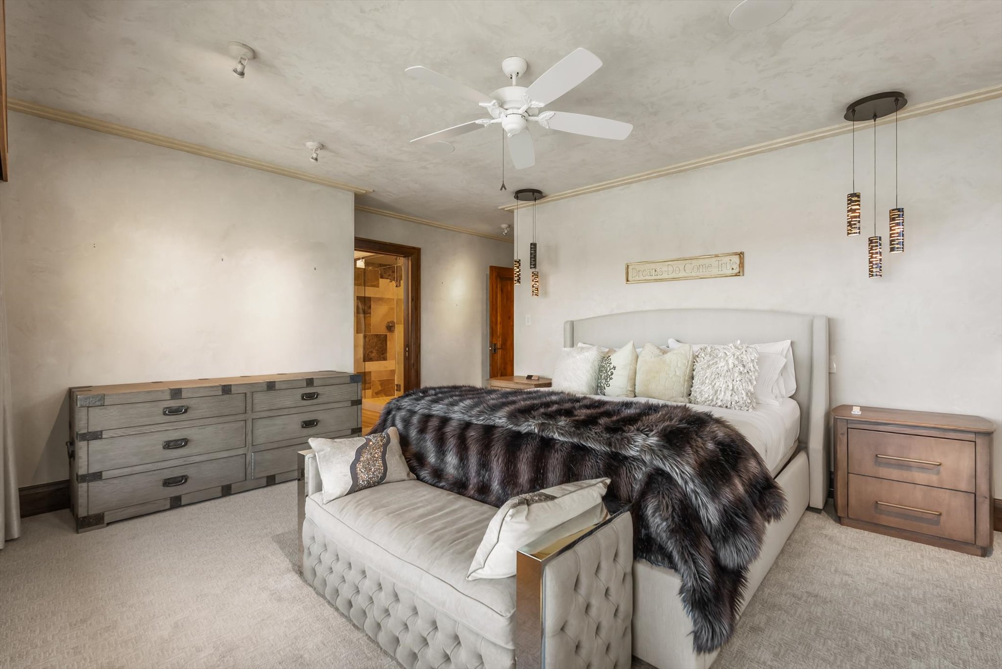  464 Electric Avenue, Unit C - 物件實景