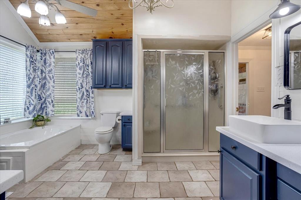 Athens, Texas, 75752, United States, 4 Bedrooms Bedrooms, ,3 BathroomsBathrooms,Residential,For Sale,1962313