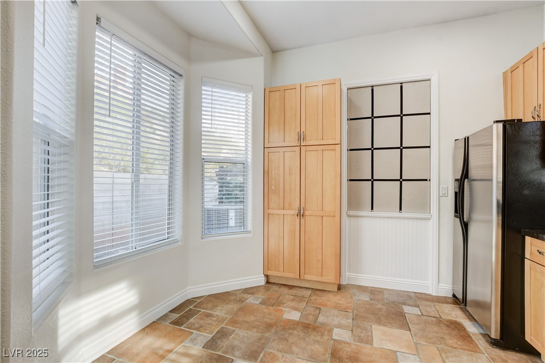 Henderson, Nevada, 89052, United States, 5 Bedrooms Bedrooms, ,4 BathroomsBathrooms,Residential,For Sale,1989374