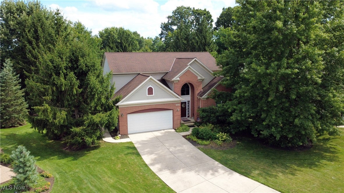 Twinsburg, Ohio, 44087, United States, 4 Bedrooms Bedrooms, ,4 BathroomsBathrooms,Residential,For Sale,1927884
