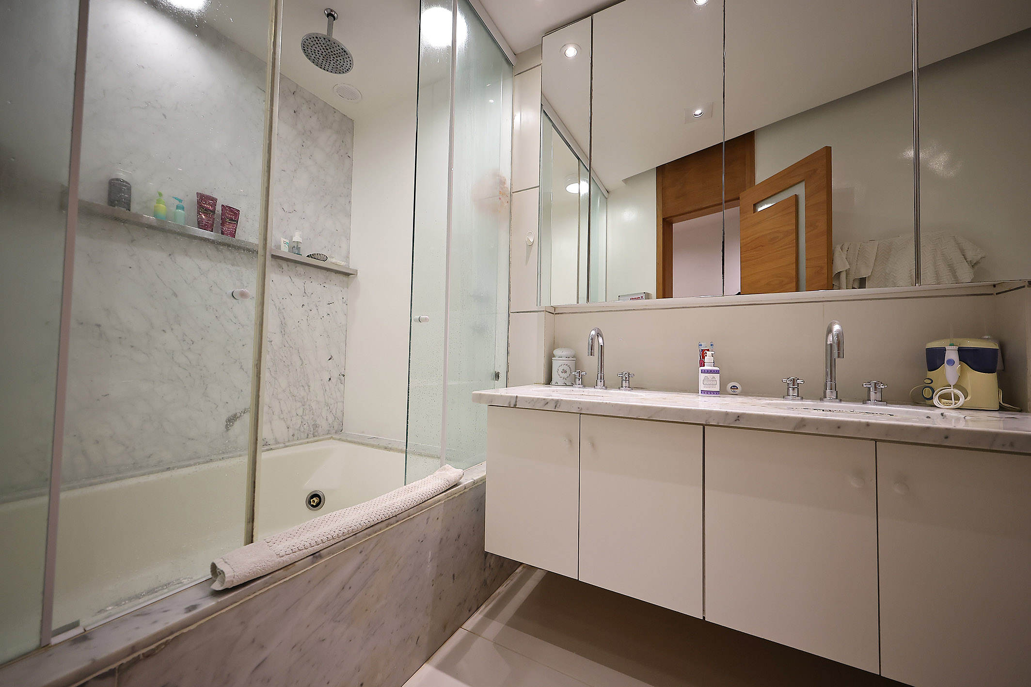  205 m² Apartment with Four Suites and a Balcony - 物件實景