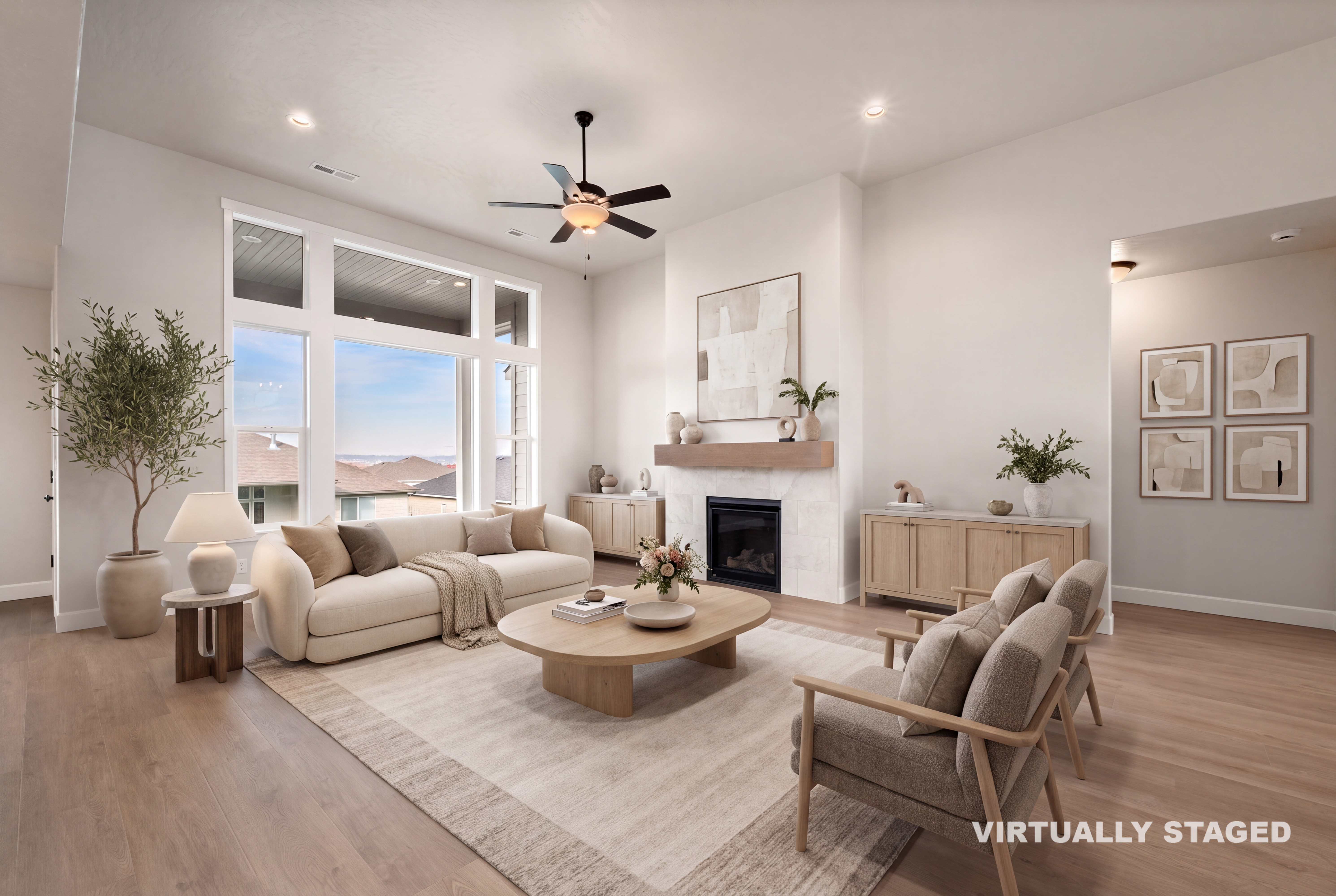  4 Beds, RV Garage & Large Pantry - 物件實景