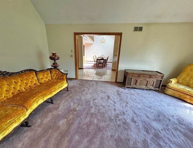 Sutton, Massachusetts, 01590, United States, 3 Bedrooms Bedrooms, ,3 BathroomsBathrooms,Residential,For Sale,1977075