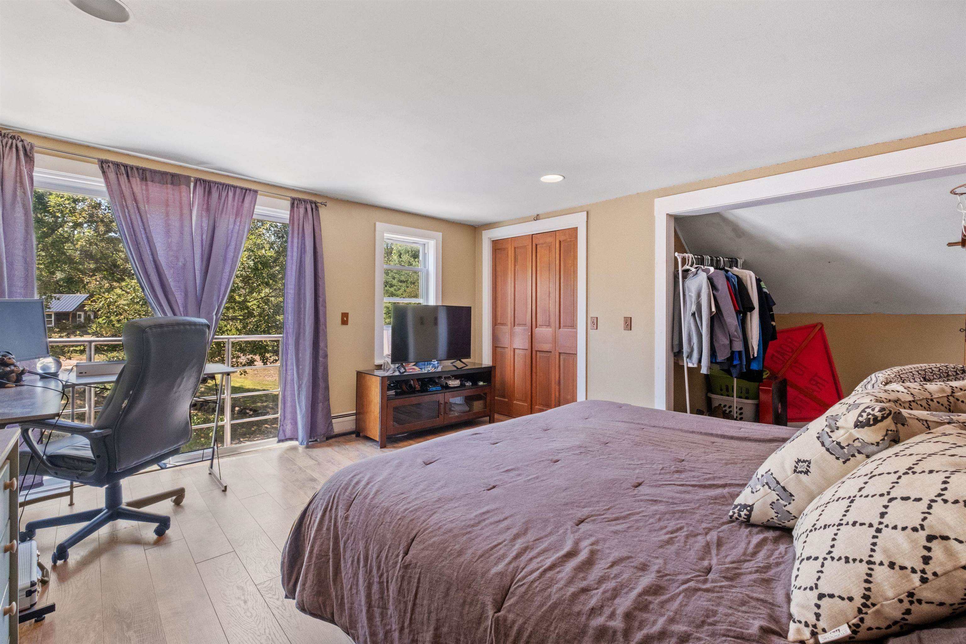 Bradford, New Hampshire, 03221, United States, 4 Bedrooms Bedrooms, ,1 BathroomBathrooms,Residential,For Sale,1924842