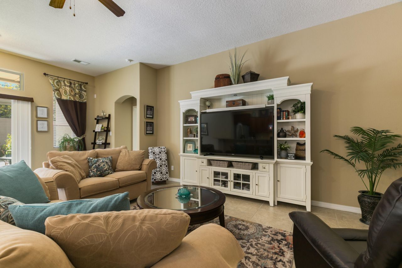 Albuquerque, New Mexico, 87120, United States, 3 Bedrooms Bedrooms, ,2 BathroomsBathrooms,Residential,For Sale,1897760