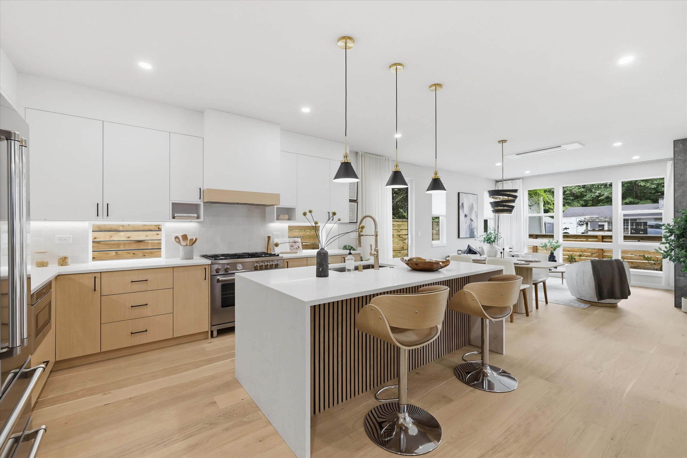  12426 NE 90th St, Kirkland, WA 98033 - 物件實景