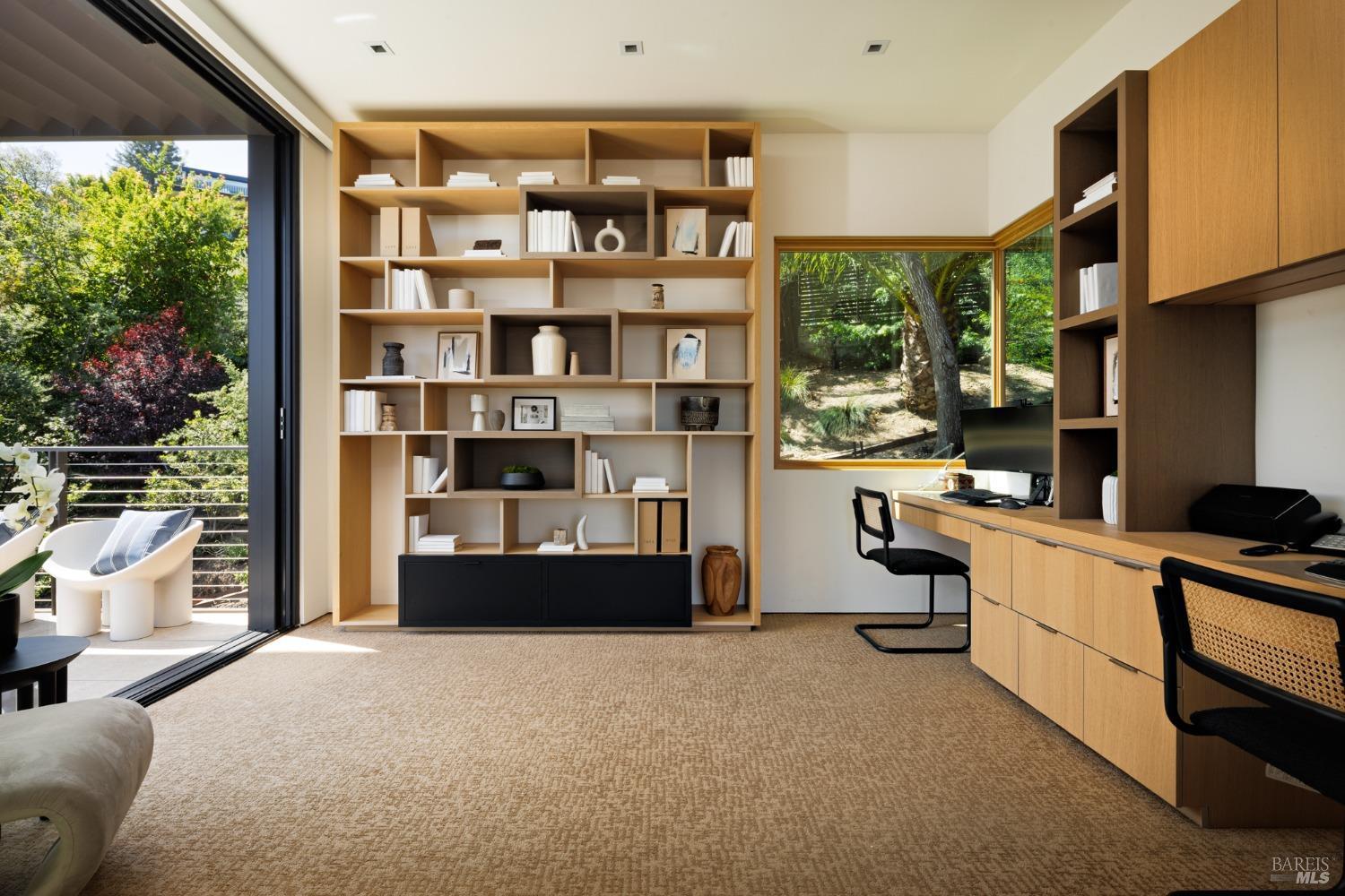 Mill Valley, California, 94941, United States, 5 Bedrooms Bedrooms, ,6 BathroomsBathrooms,Residential,For Sale,1913186