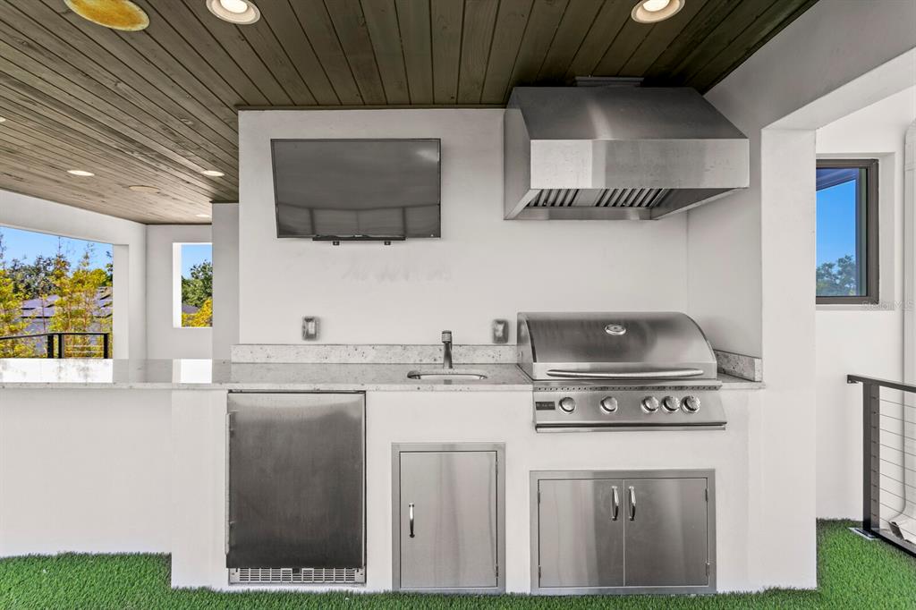 Tampa, Florida, 33606, United States, 5 Bedrooms Bedrooms, ,7 BathroomsBathrooms,Residential,For Sale,1779017