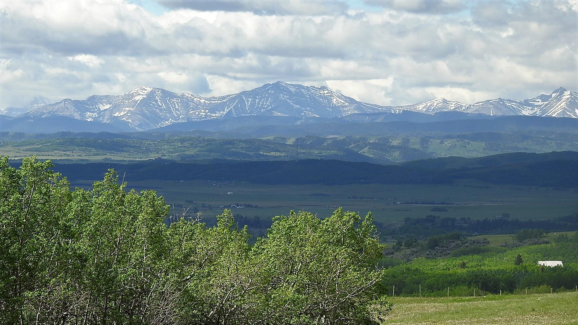 RURAL FOOTHILLS COUNTY, Alberta, T1S 4A9, CA, 3 Bedrooms Bedrooms, ,5 BathroomsBathrooms,Residential,For Sale,1838193