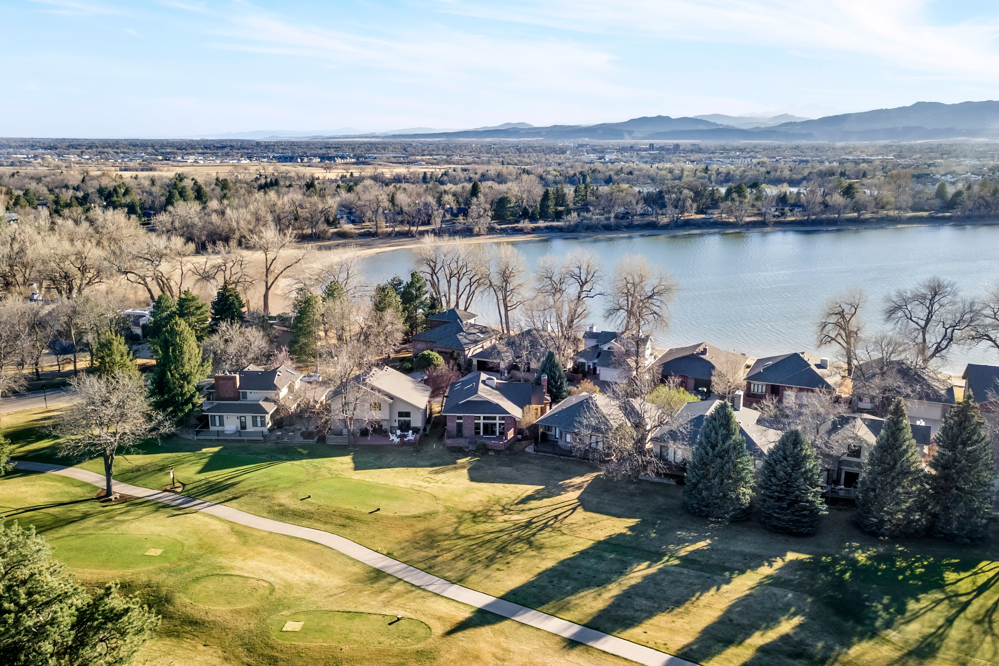  Cottonwood Pointe Home Tucked Along the 9th Fairway of Fort Collins Country Club - 物件實景