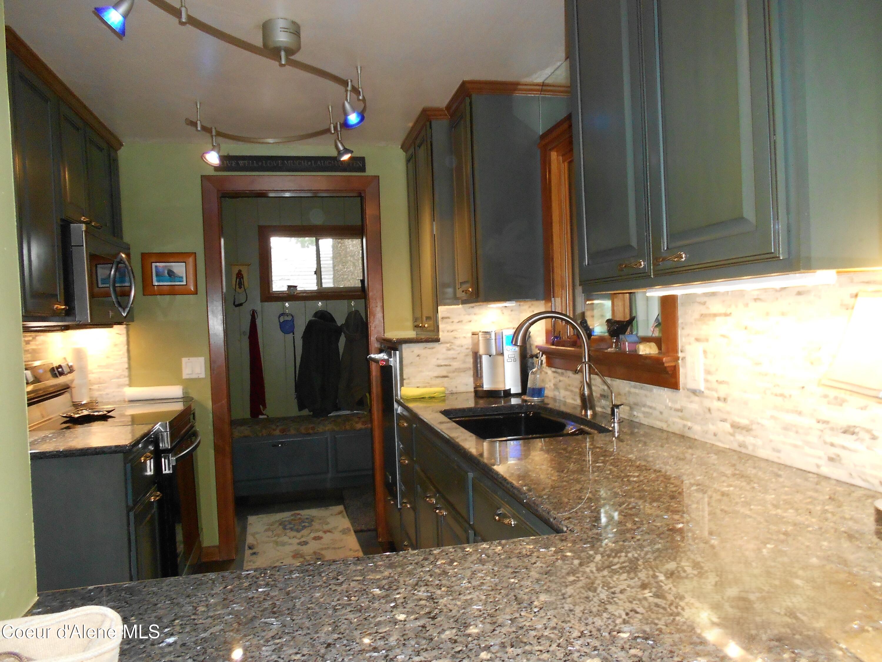 Coeur d'Alene, Idaho, 83814, United States, 4 Bedrooms Bedrooms, ,3 BathroomsBathrooms,Residential,For Sale,2012550