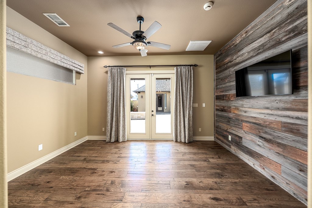 Kerrville, Texas, 78028, United States, 3 Bedrooms Bedrooms, ,3 BathroomsBathrooms,Residential,For Sale,2022585