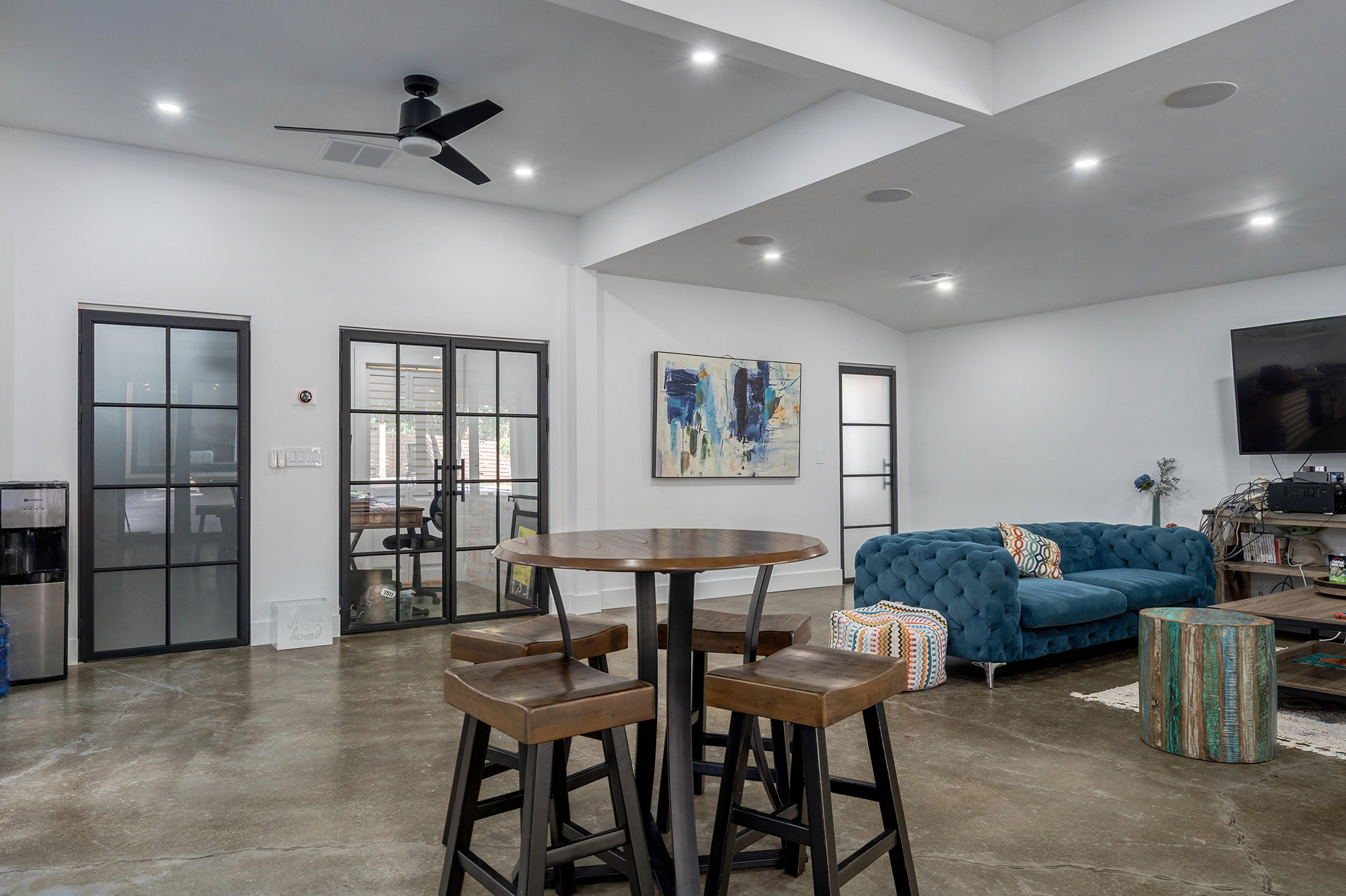  Fully Renovated Estate Blends Luxury, Flexibility & Resort-Style Living - 物件實景