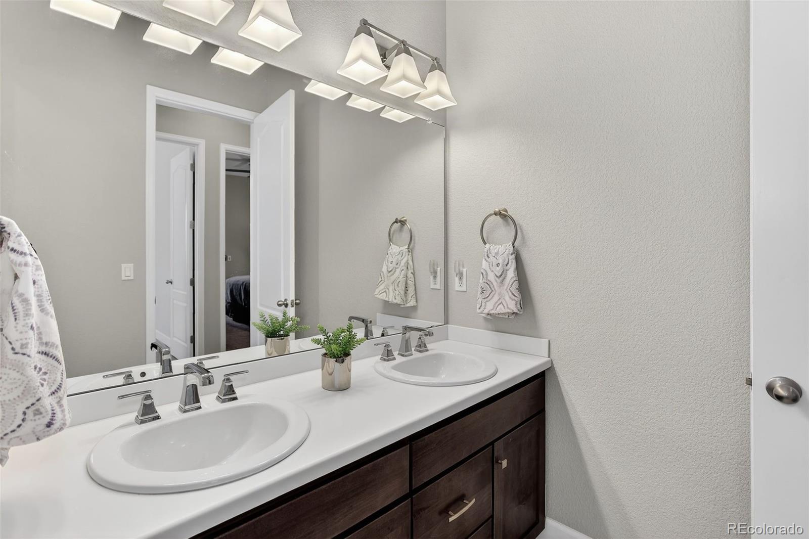 Arvada, Colorado, 80007, United States, 5 Bedrooms Bedrooms, ,1 BathroomBathrooms,Residential,For Sale,1992181