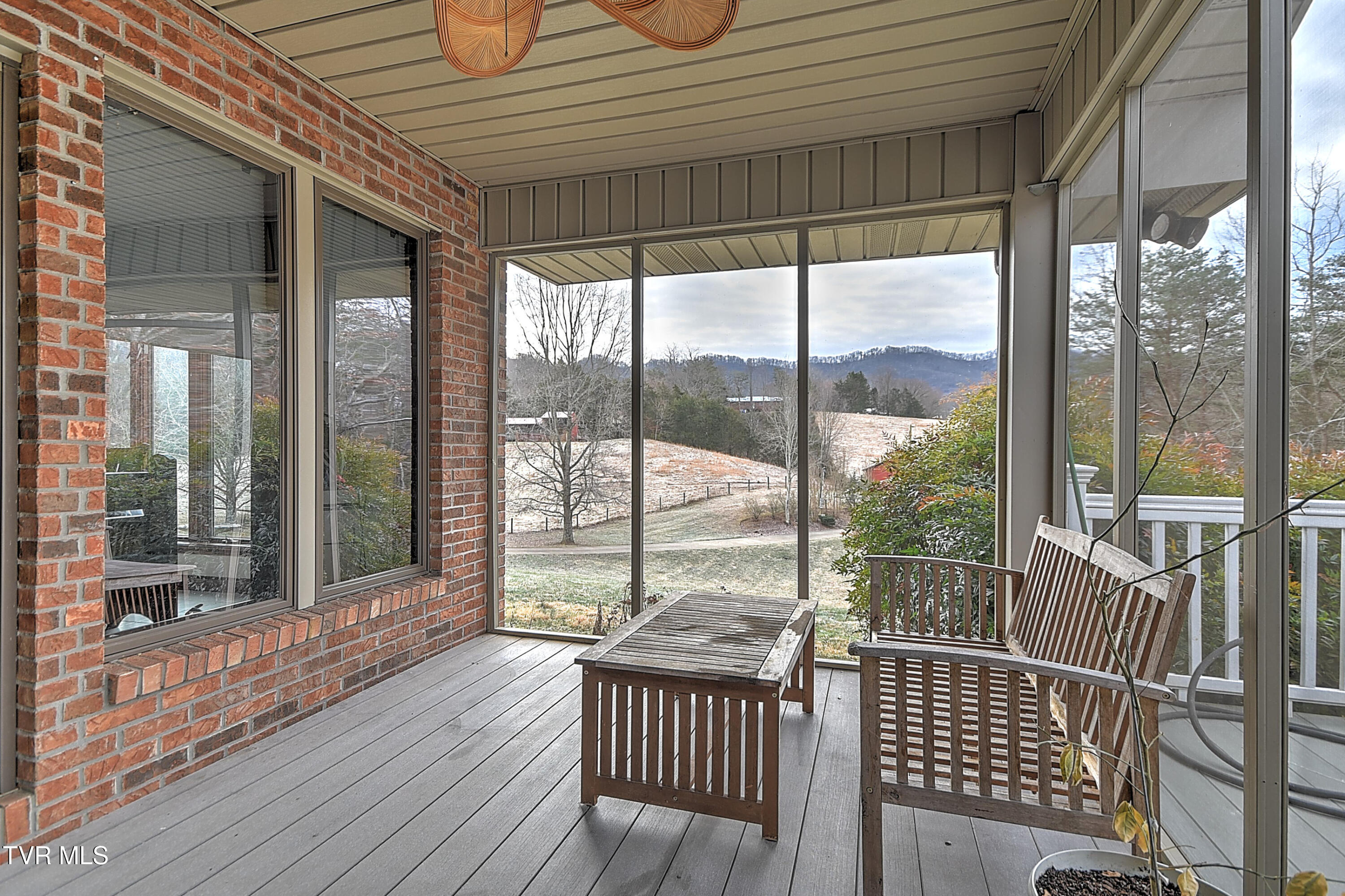 Jonesborough, Tennessee, 37659, United States, 6 Bedrooms Bedrooms, ,6 BathroomsBathrooms,Residential,For Sale,2011777