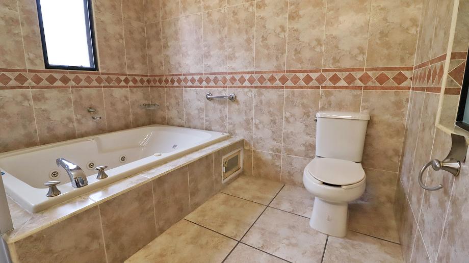 Retorno, Morelia, Michoacán de Ocampo, 58080, Mexico, 3 Bedrooms Bedrooms, ,3 BathroomsBathrooms,Residential,For Sale,Retorno,1554257