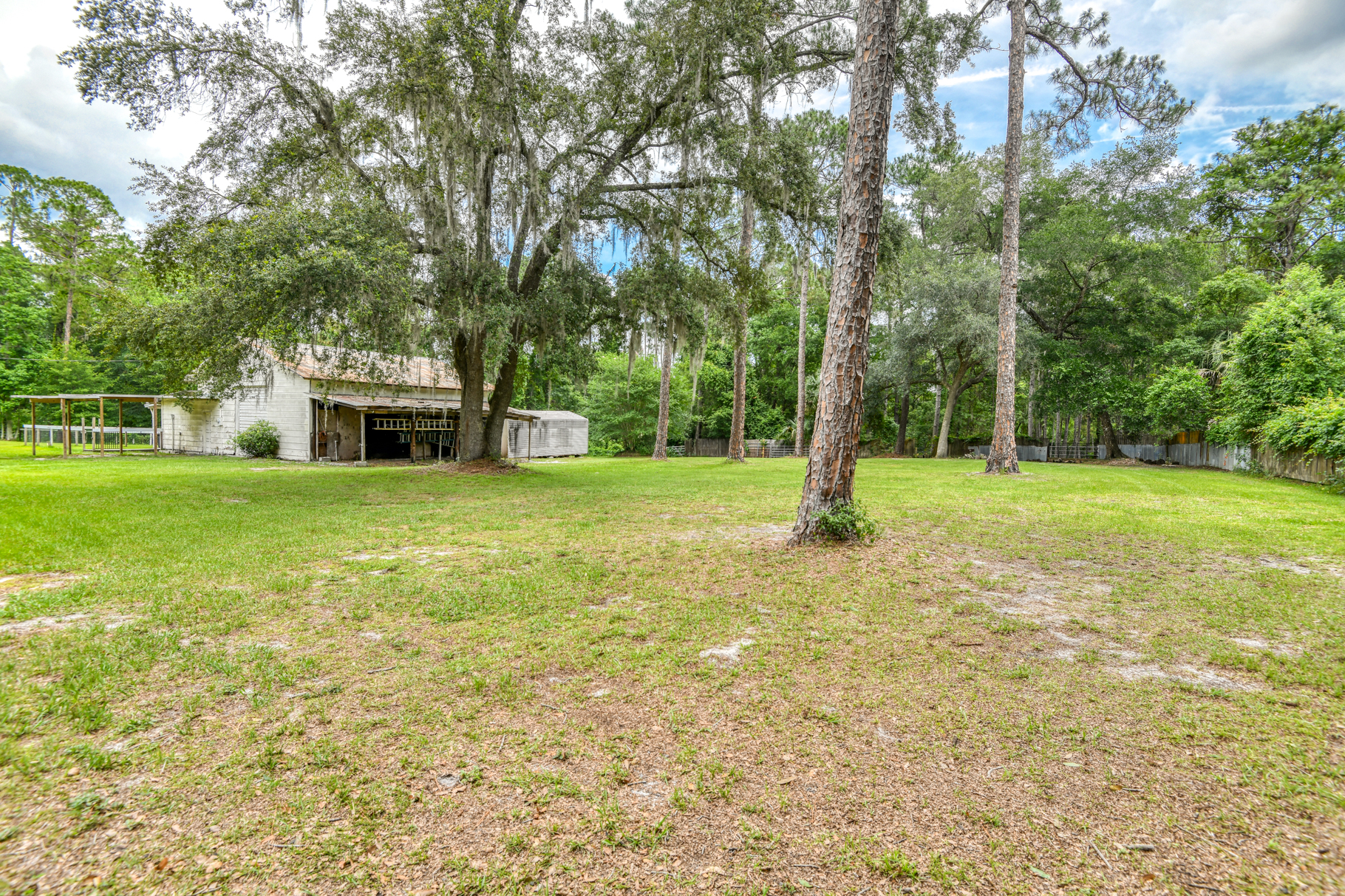 Palatka, Florida, 32177, United States, 4 Bedrooms Bedrooms, ,3 BathroomsBathrooms,Residential,For Sale,1865874