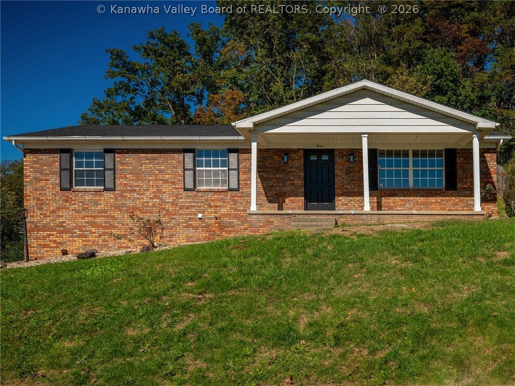 Windsong Way, Nitro, WV 25143