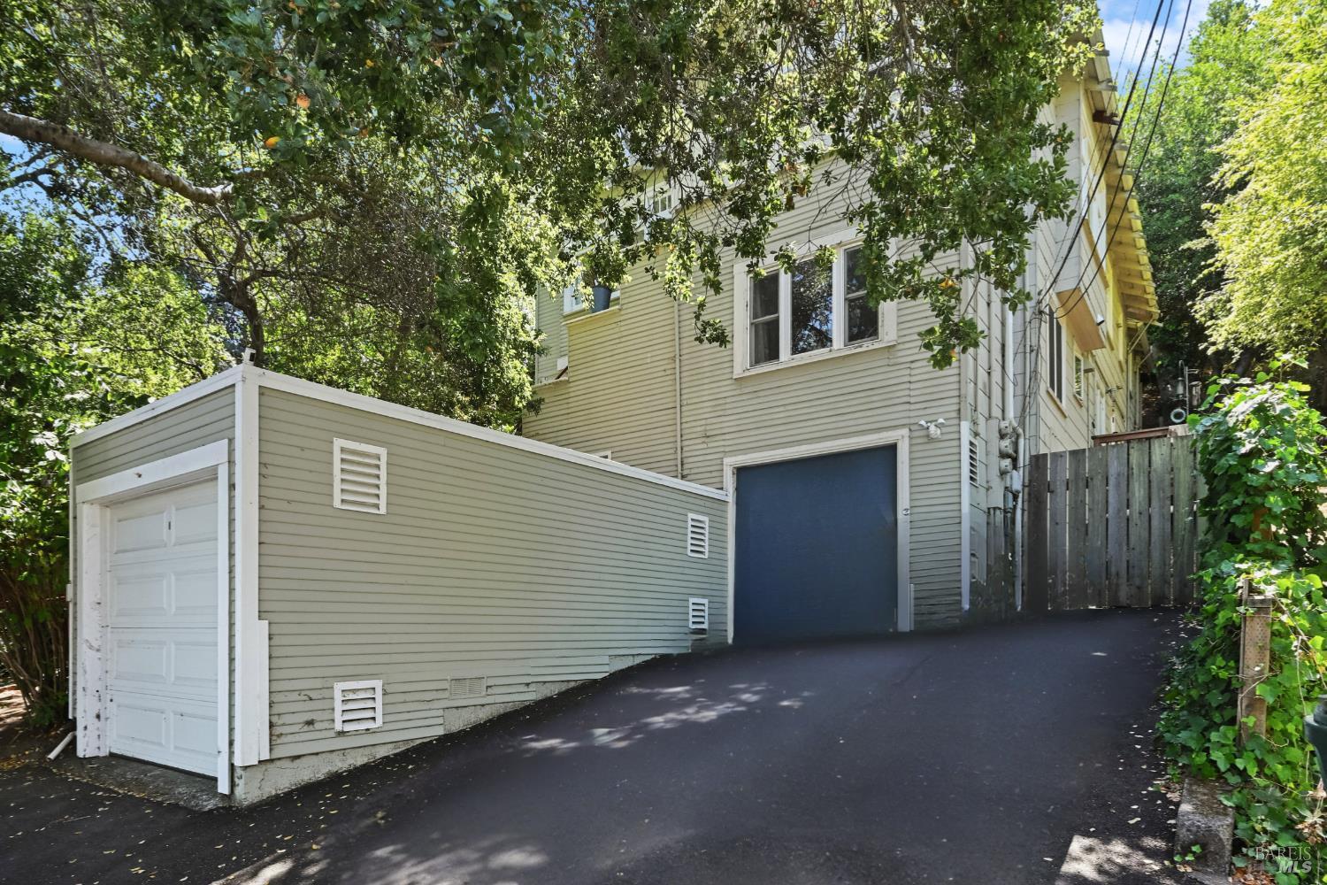 Mill Valley, California, 94941, United States, ,Residential,For Sale,1974805