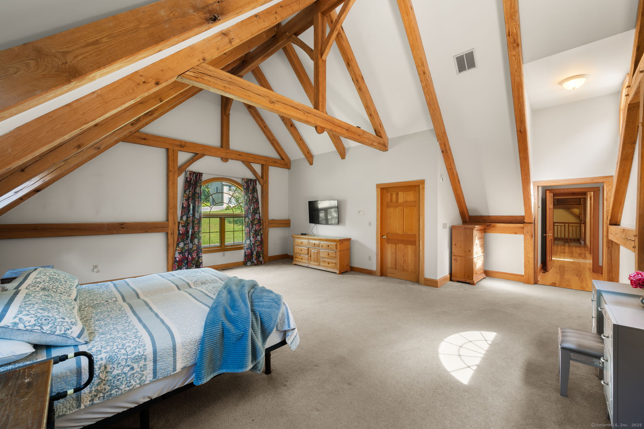 East Lyme, Connecticut, 06333, United States, 4 Bedrooms Bedrooms, ,3 BathroomsBathrooms,Residential,For Sale,1890617
