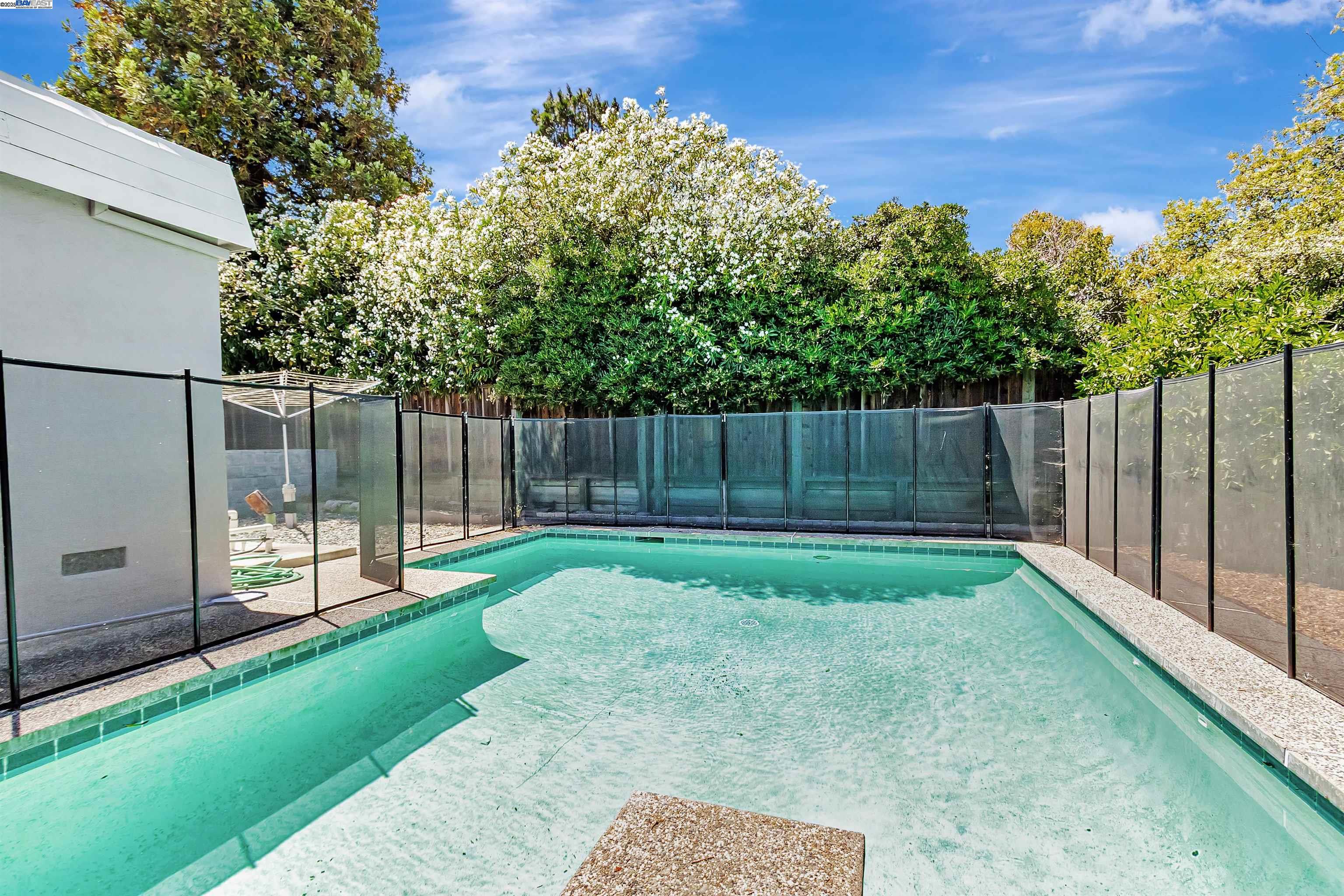Campbell, California, 95008, United States, 3 Bedrooms Bedrooms, ,2 BathroomsBathrooms,Residential,For Sale,1926227