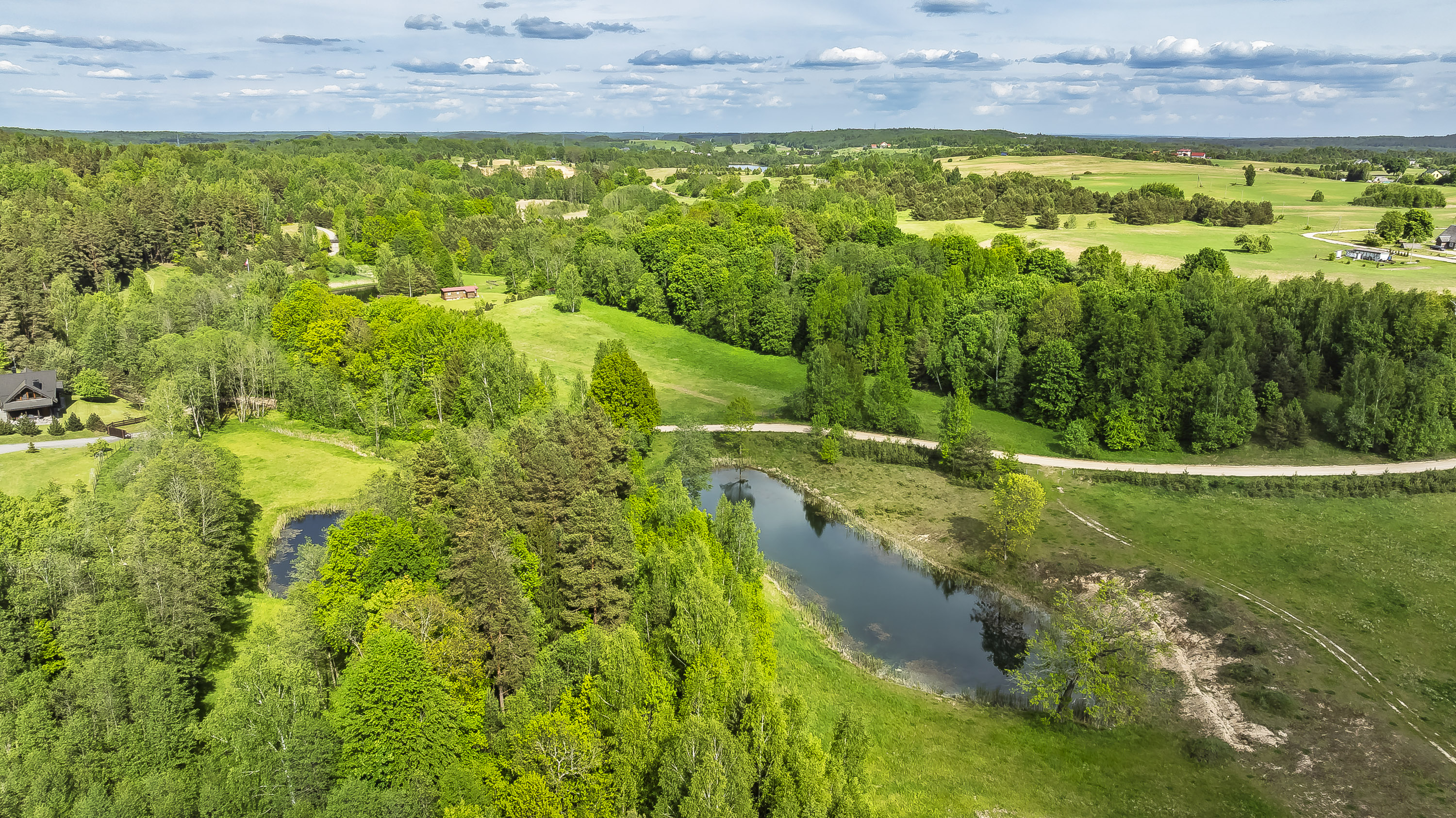  Spacious land plot in a picturesque location by the lake - 物件實景