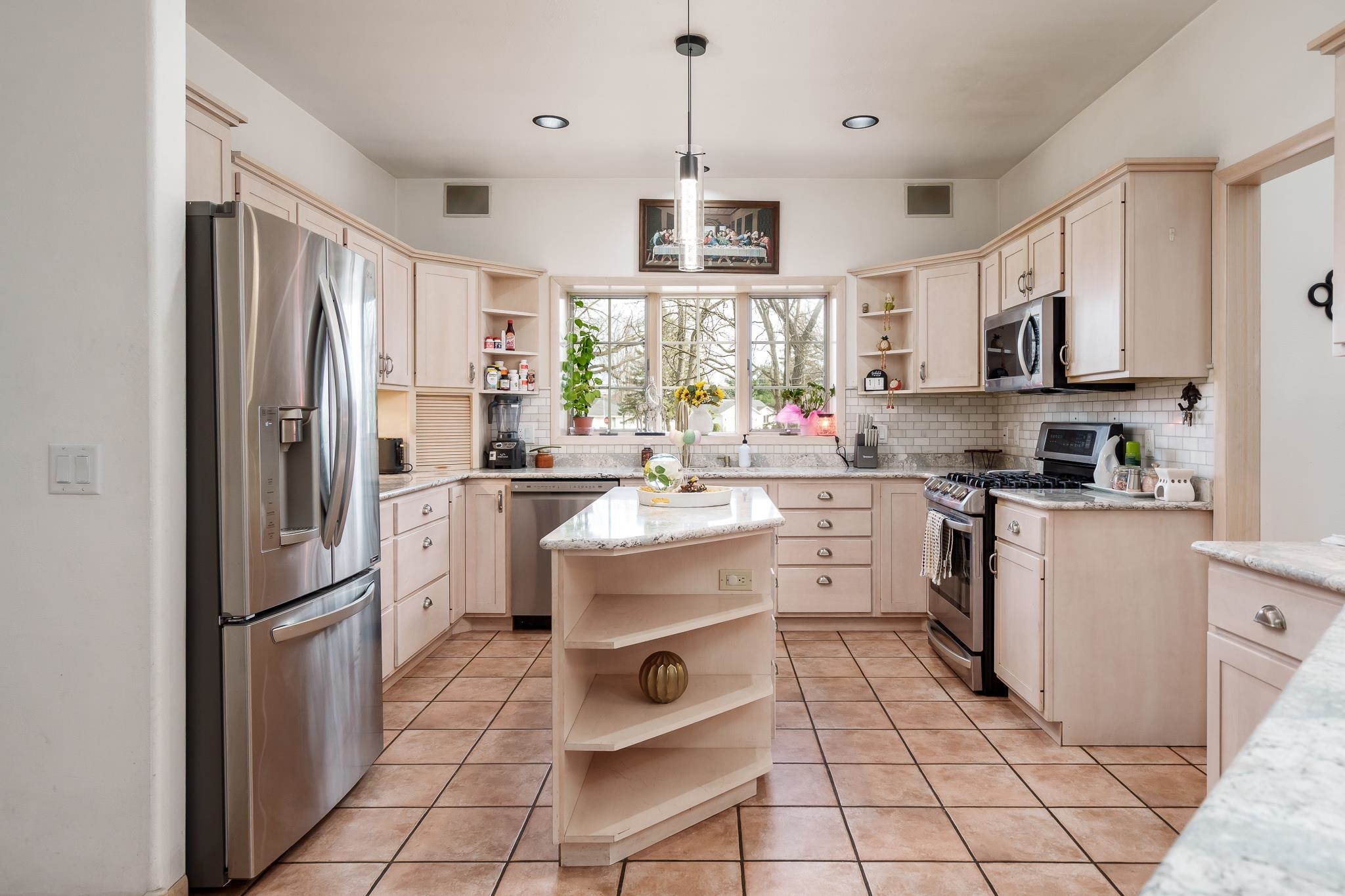 Janesville, Wisconsin, 53546, United States, 4 Bedrooms Bedrooms, ,4 BathroomsBathrooms,Residential,For Sale,2026156