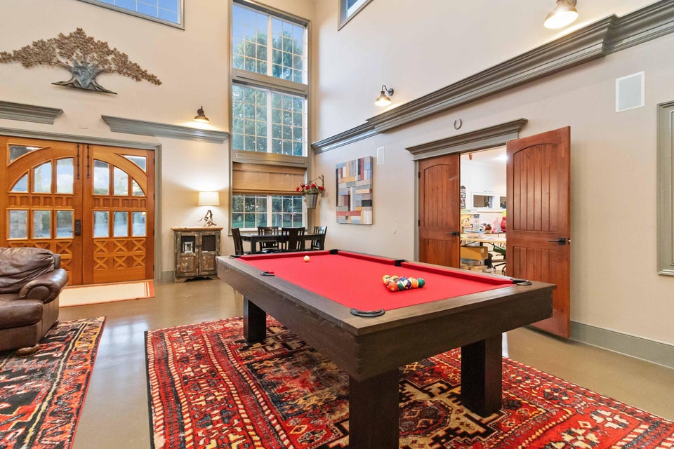 Somerset, Kentucky, 42503, United States, 6 Bedrooms Bedrooms, ,5 BathroomsBathrooms,Residential,For Sale,1835271