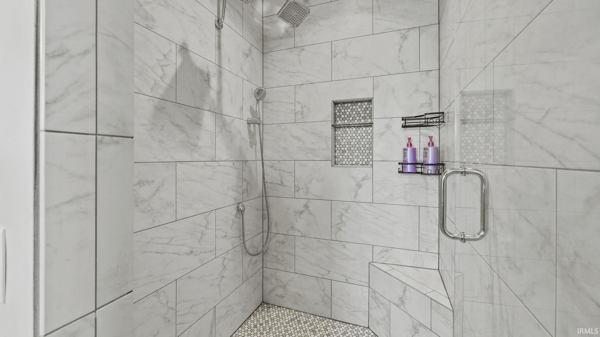 Fort Wayne, Indiana, 46814, United States, 5 Bedrooms Bedrooms, ,5 BathroomsBathrooms,Residential,For Sale,1988625