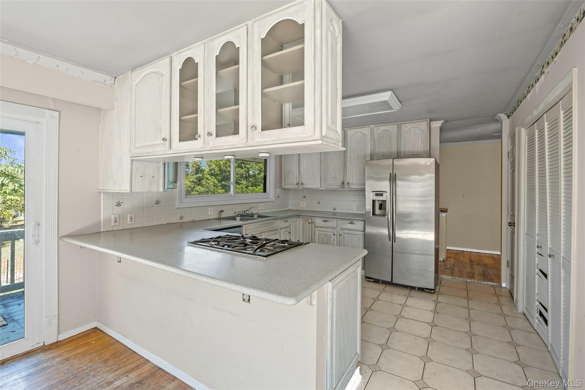 Asharoken, New York, 11768, United States, 4 Bedrooms Bedrooms, ,3 BathroomsBathrooms,Residential,For Sale,1973791