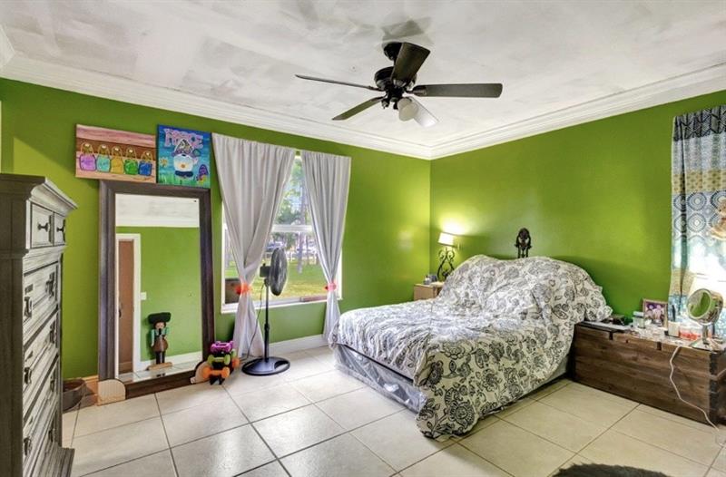 West Palm Beach, Florida, 33411, United States, 4 Bedrooms Bedrooms, ,2 BathroomsBathrooms,Residential,For Sale,1985075