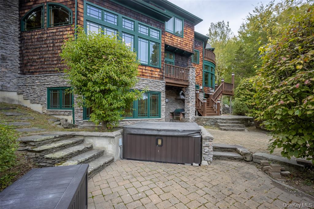 Highland, New York, 12528, United States, 3 Bedrooms Bedrooms, ,3 BathroomsBathrooms,Residential,For Sale,1980654