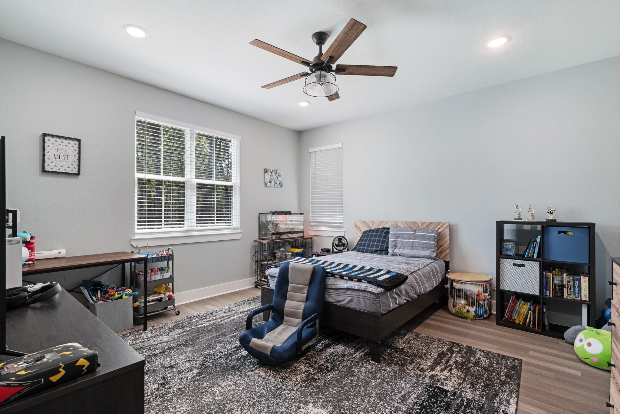 Paris, Texas, 75462, United States, 6 Bedrooms Bedrooms, ,5 BathroomsBathrooms,Residential,For Sale,1982546