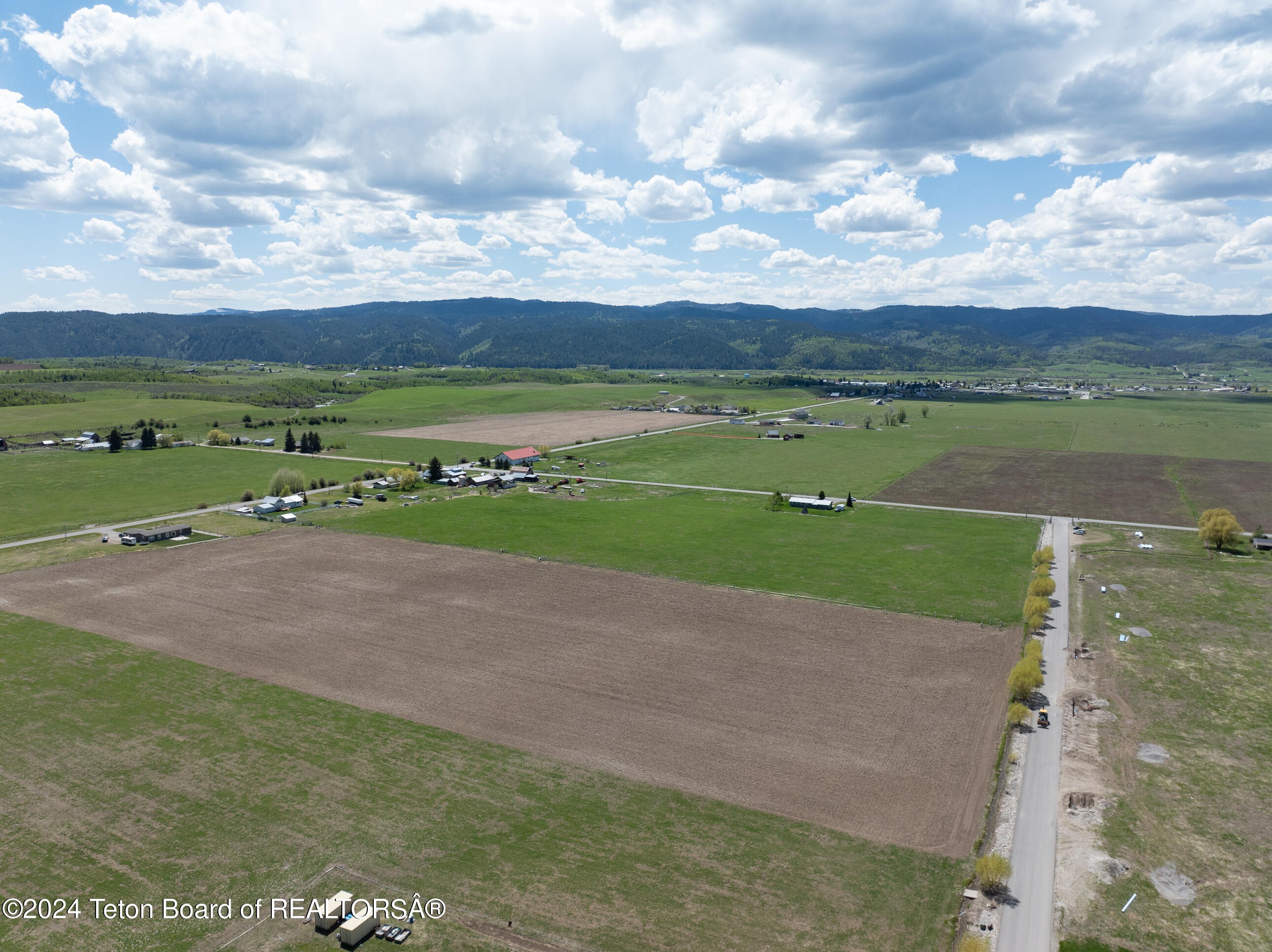 Thayne, Wyoming, 83127, United States, ,Residential,For Sale,1921409