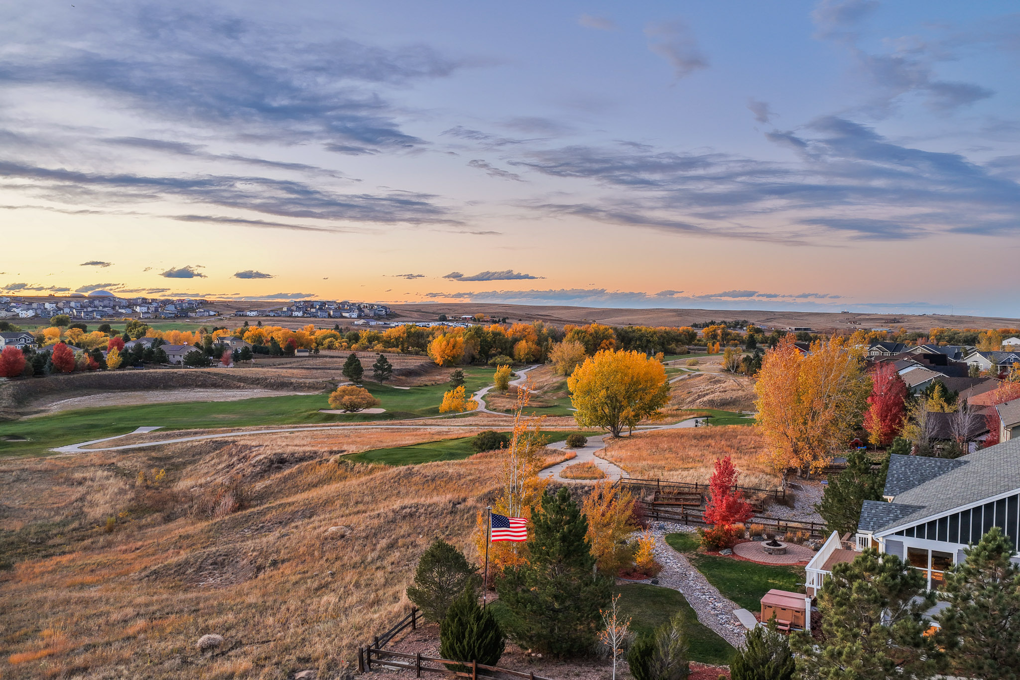  Experience elevated Colorado living in this exceptional ranch-style home. - 物件實景