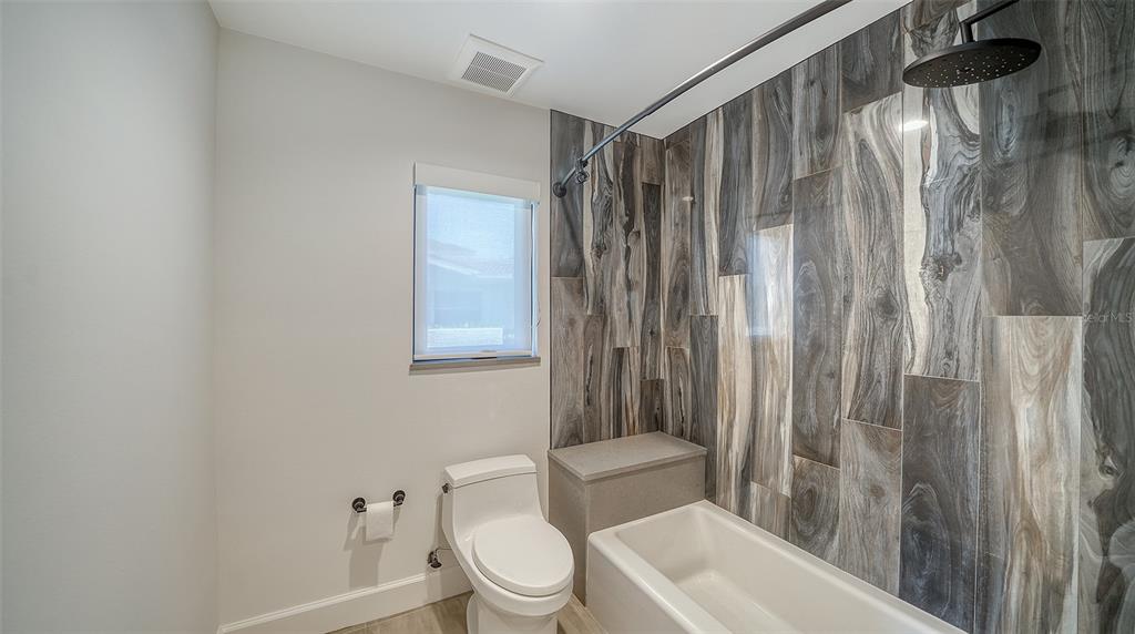 Longboat Key, Florida, 34228, United States, 4 Bedrooms Bedrooms, ,4 BathroomsBathrooms,Residential,For Sale,1751761