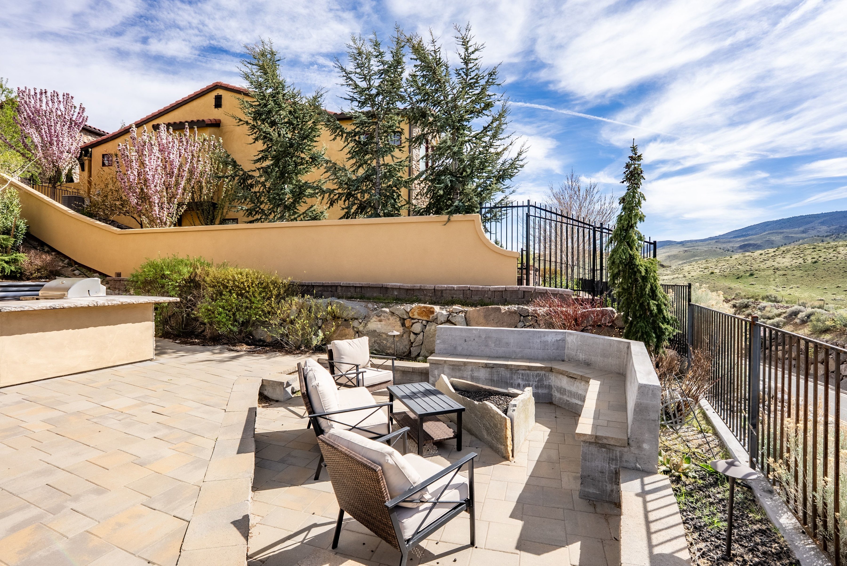  Luxurious Modern Farmhouse with Breathtaking Views - 物件實景