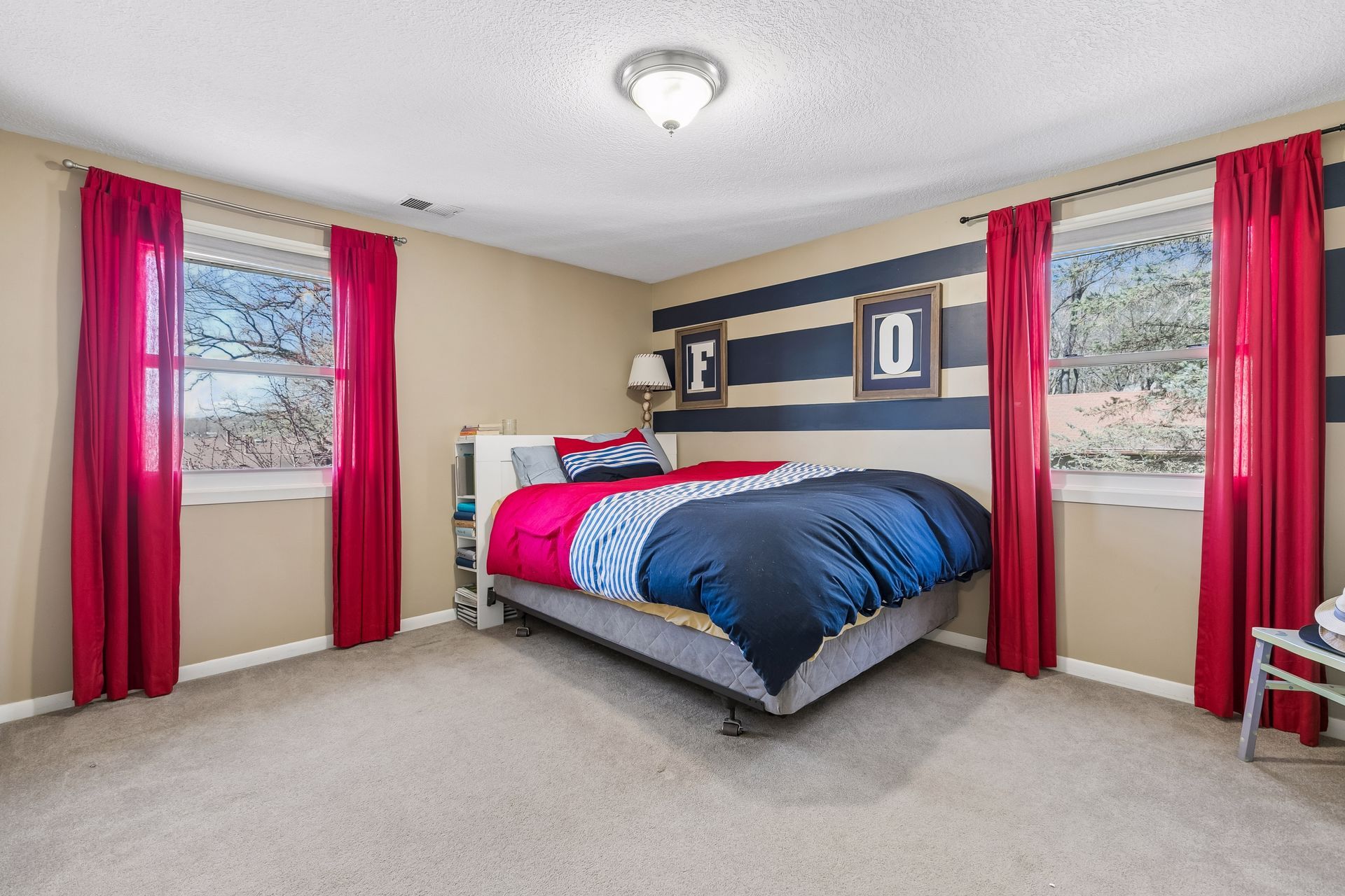  Resort-Style Living with Spectacular Pool and Thoughtfully Designed Spaces - 物件實景