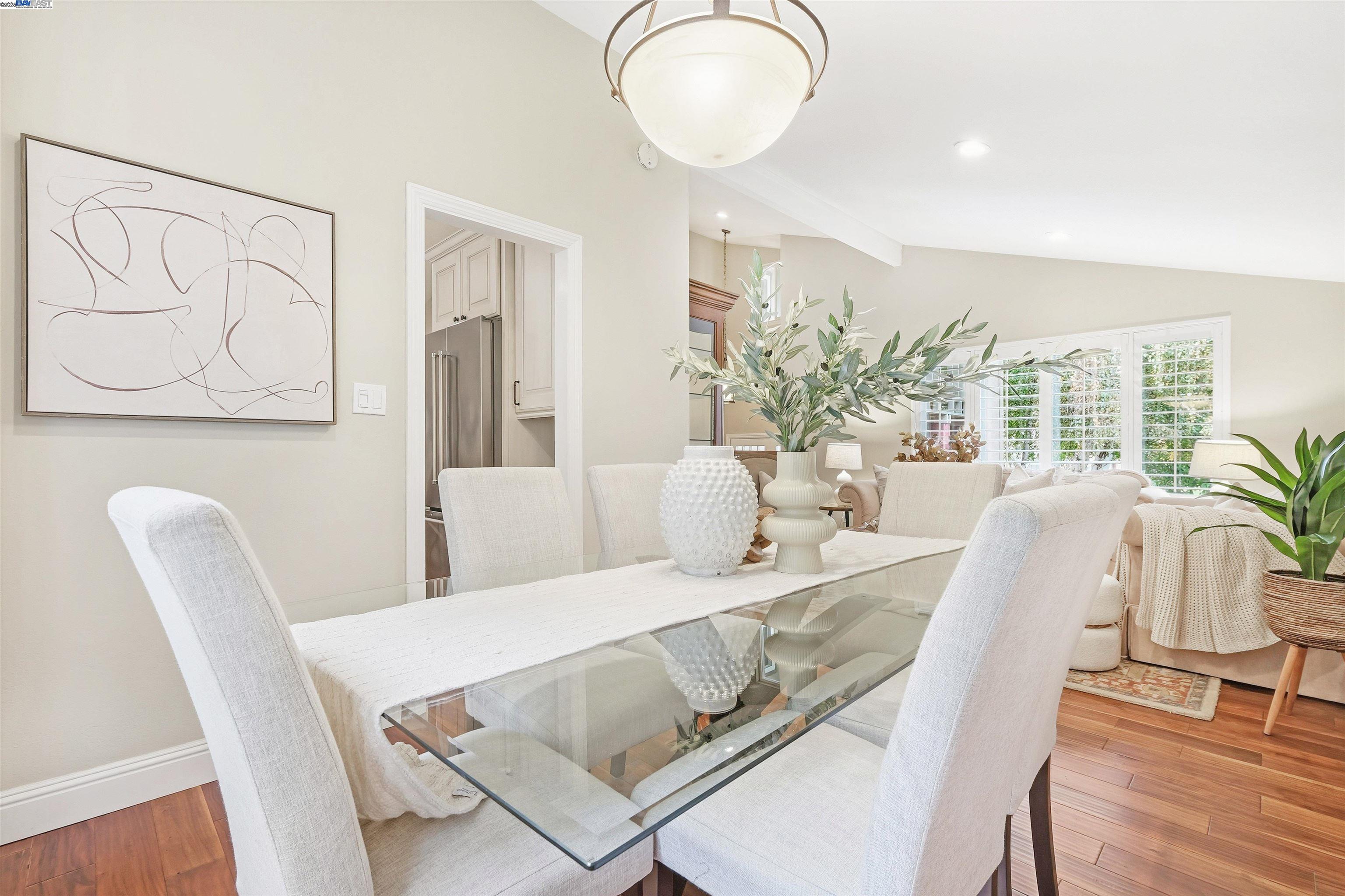 Fremont, California, 94536, United States, 4 Bedrooms Bedrooms, ,2 BathroomsBathrooms,Residential,For Sale,1990968