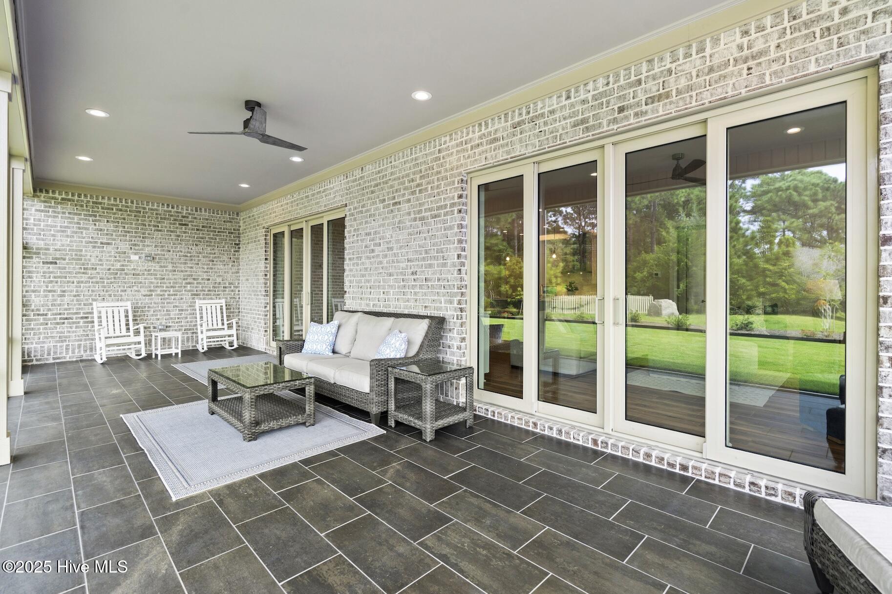 Wilmington, North Carolina, 28412, United States, 4 Bedrooms Bedrooms, ,4 BathroomsBathrooms,Residential,For Sale,1940432