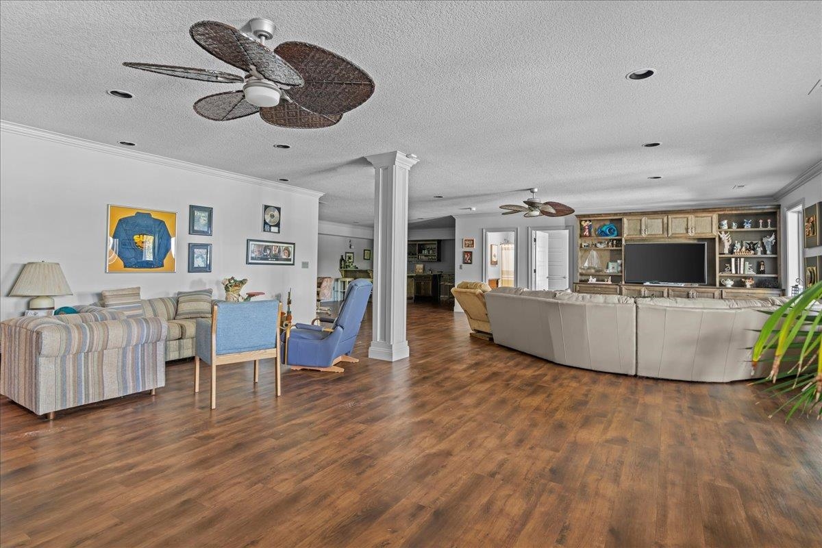 Chesnee, South Carolina, 29323, United States, 5 Bedrooms Bedrooms, ,5 BathroomsBathrooms,Residential,For Sale,1825436