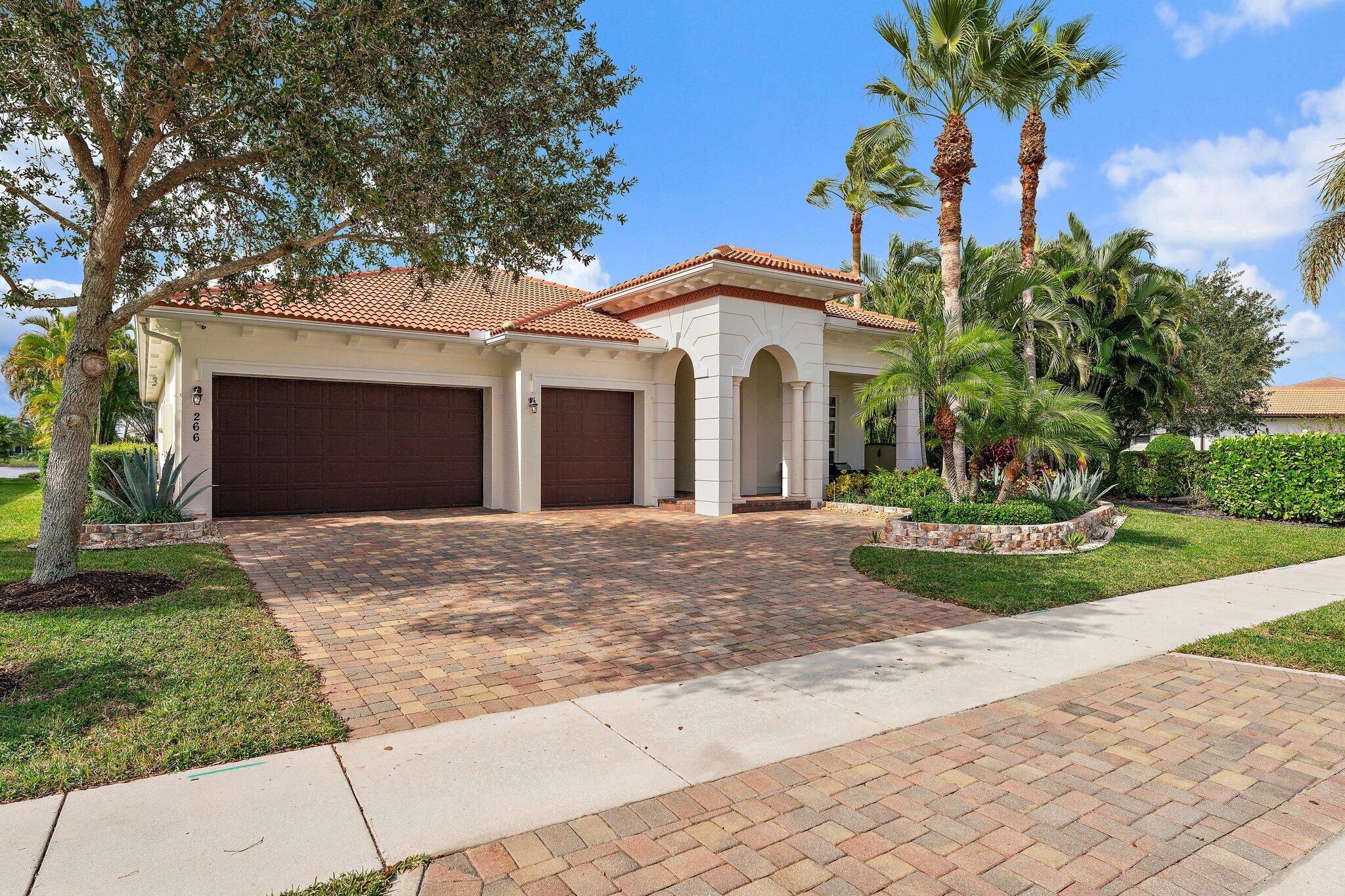 Jupiter, Florida, 33458, United States, 4 Bedrooms Bedrooms, ,3 BathroomsBathrooms,Residential,For Sale,2003514