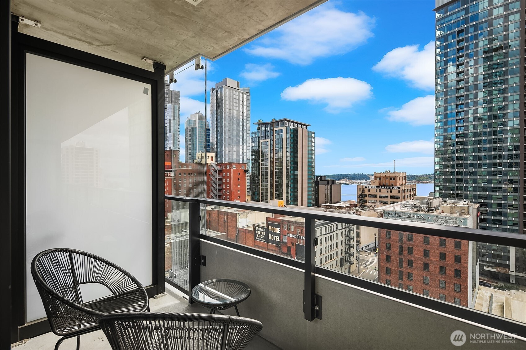 Seattle, Washington, 98101, United States, 1 Bedroom Bedrooms, ,1 BathroomBathrooms,Residential,For Sale,1873895